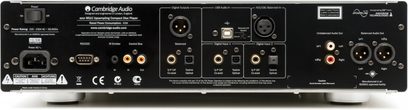 Cambridge Audio Azur 851C sort CD-afspiller, frontpanel, frontvisning. Sort frontpanel med knapper, skærm, stik og logo