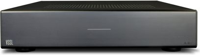 VSSL A.6X stereo hi-fi forstærker, set forfra, rektangulært mat sort kabinet med minimalistisk front, "VSSL"-logo i hvidt øverst til venstre