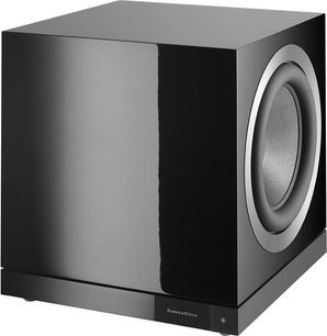 Bowers & Wilkins DB2D sort lakeret subwoofer, set forfra, kubisk form, sølvfarvet rund højttaler i midten, højglans sort lakeret finish