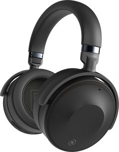 Yamaha YH-E700A sort circumaural hovedtelefon, set fra venstre profil, med ovale ørepuder og hovedbøjle i sort imiteret læder