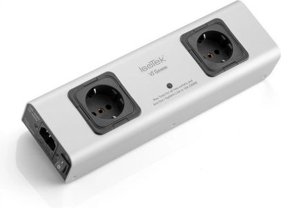 V5 GEMINI stekkerdoos, perspectiefweergave, 2 zwarte stopcontacten, zilverkleurige rechthoekige behuizing, schakelaar en voedingsaansluiting links