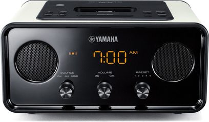 Yamaha TSX-70 radio i beige, set forfra, orange digitalt display "7:00 AM", 2 runde højttalere, knapper og drejeknapper
