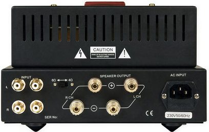 Amplificatore hi-fi a valvole Puresound A10 nero, vista frontale, pannello frontale nero con griglia, manopole dorate, prese RCA e jack sul pannello frontale