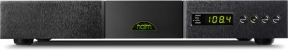 Naim Audio NAT05 XS sort tuner, front med grøn skærm, knapper og drejeknap, set forfra