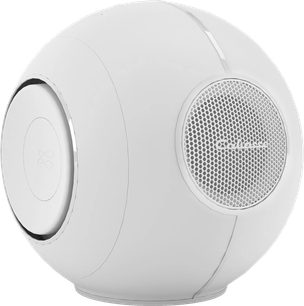 Cabasse The Pearl Myuki witte bluetooth-luidspreker, driekwartaanzicht, bolvormig, metalen rooster