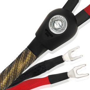 Wireworld Gold Eclipse 8 højttalerkabel 2x2m, snoede ledere i sort og rød, guldfarvet flettet kappe, sølvfarvede bananstik