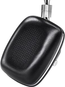 Bowers & Wilkins P5 S2 sort hovedtelefoner, venstre profilvisning, oval perforeret læderørepude, metalstrop