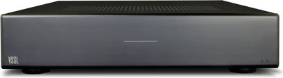 Ampli hi-fi stéréo VSSL A.6X noir, vue de face, forme rectangulaire allongée horizontale, façade minimaliste avec un seul bouton