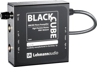 Preamplificatore phono Lehmann Audio Black Cube nero, vista frontale, connettori sul retro, case metallico nero opaco