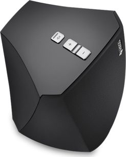 Trådløs tilsluttet Denon HEOS 3 HS2 højttaler i sort, set forfra i perspektiv, afrundet trapezformet design, mat sort finish, sølvfarvede knapper på toppen