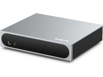 Δικτυακός audio player Matrix Audio Mini‑i Pro 4 σε ασημί αλουμίνιο, τρισδιάστατη όψη από δεξιά μπροστά, γυαλιστερή μαύρη πρόσοψη με στρογγυλεμένες γωνίες, δύο χρυσές εξόδους ακουστικών και δεξιά πλευρά με μαύρες αεραγωγούς.