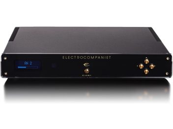 Stereo předzesilovač Electrocompaniet EC4.8 MKII černý, přední panel se zlatými tlačítky, modrý displej "AN 2", pohled shora