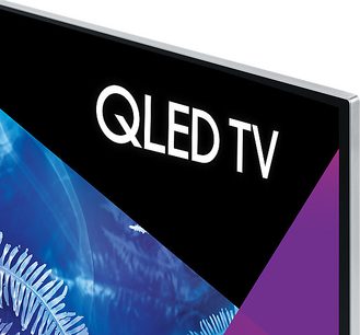 Samsung QLED-TV QE65Q6F, svart skjerm med hvit "QLED TV"-logo, smal sølvfarget ramme, frontalvisning i lett skrånende vinkel