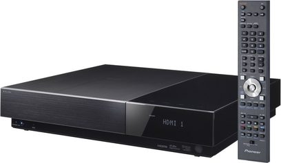 Pioneer LX03BD sort home-cinema-anlæg set forfra, med integreret Blu-ray-afspiller, LED-display og fjernbetjening