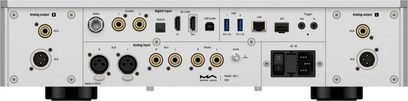 Matrix Audio MS‑1 nettverksspiller i lys grå aluminium, bakside i full visning, panel med rikelig tilkoblingsmuligheter inkludert analoge XLR- og RCA-utganger, flere analoge og digitale innganger, USB- og LAN-porter, IEC-strømtilkobling og svarte sylindriske føtter