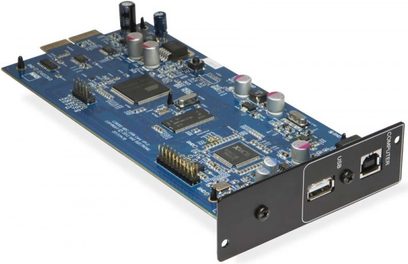 Rektangulært blåt printpladekredsløb med elektroniske komponenter, USB- og Ethernet-stik, set oppefra