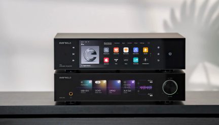 Hi-Fi-lydanlegg Eversolo T10 og DAC-Z10 svart med store fargeskjermer sett forfra
