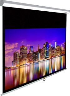 Lumene Capitol HD 200C projektionsskærm, der viser et billede af oplyste skyskrabere om natten, der reflekteres i vandet