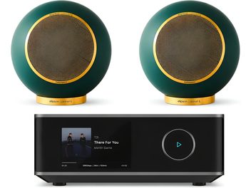 Coppia di diffusori Elipson Planet L verdi e oro con lettore audio di rete nero con schermo vista frontale