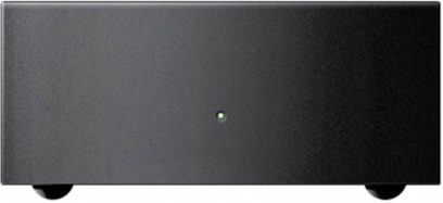 Cassa rettangolare nera opaca con spia luminosa verde accesa, preamplificatore phono Naim Audio StageLine visto frontalmente