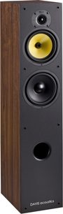 Davis Acoustics Maya teaktræ gulvhøjttaler, frontvisning, mørkt træ, 2 gule og sorte højttalere, sort diskant