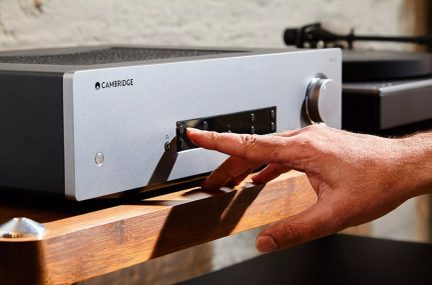 Cambridge Audio CXA81