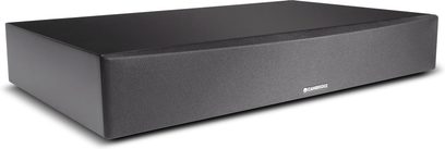 Rektangulær, langstrakt sort Cambridge Audio TV2 (V2) soundbar set forfra i hele sin længde