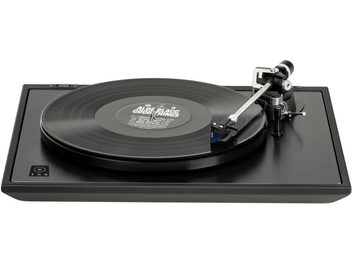 Hi-fi pladespiller Rekkord Audio M500 sort, mat sort pladetallerken, smal tonearm, Ortofon 2M Blue pickup