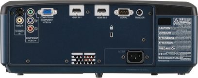 Mitsubishi HC5500 videoprojektor set bagfra med HDMI-, VGA-, komponent video-, S-Video- og trigger-stik
