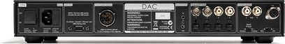 Frontvisning af en Naim Audio DAC lydkonverter med digitale og analoge tilslutninger, LED-display og kontrolknapper