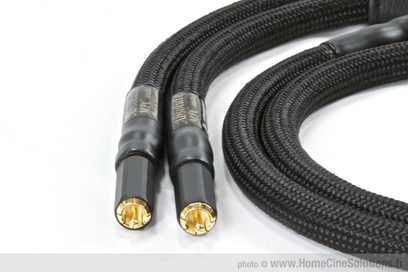 Analogt RCA-lydkabel fra MPC Audio Absolute modulation RCA, sort med forgyldte stik, sort flettet kappe
