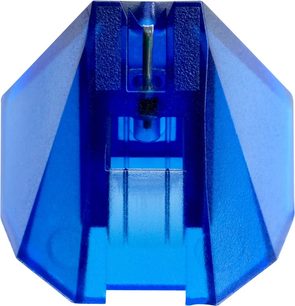 Ortofoni vinüülmängija teemant Stylus 2M blue, lähinägemus eestvaates, läbipaistev sinakas värv, kaheksanurkne kuju