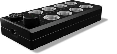 Sort EAT Essential Audio Tools MM8 multistik med 8 runde aluminiumsstik, set oppefra i perspektiv