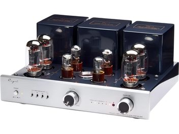 Cayin CS-88A KT88 Stereo-Röhren-Vollverstärker in silbernem Metall, dunkelblaues Chassis mit sechs Röhren und drei Transformatorabdeckungen, gebürstete Front mit zwei großen Reglern und vier Schaltern, Ansicht aus vorderer linker Dreiviertelperspektive