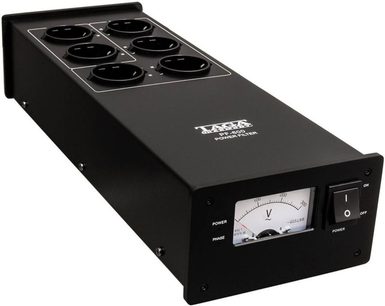 Multiprise Taga Harmony PF-600 sort, 6 stik, on/off-kontakt, analogt voltmeter, rektangulært mat sort kabinet