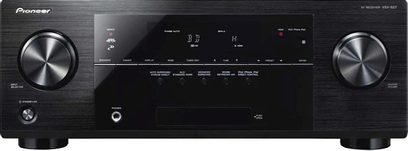 Pioneer VSX-527 sort hjemmebiografsforstærker, set forfra, 2 drejelige knapper, digitalt display, stik og knapper på forsiden