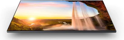 Samsung QE75Q70T 2020 televisie met een natuurlijk landschap bij zonsondergang met een waterval tussen rotsen