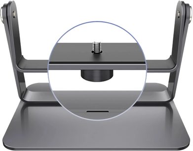 Takfäste för Hisense HSD6H projektor, framifrån, svart metallstruktur, central skruv, närbild på skruven