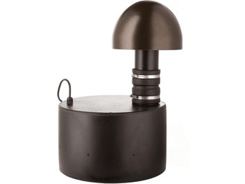Cassa acustica da esterno GO10W con base cilindrica nera, cupola emisferica marrone, tubo centrale nero con fascette metalliche