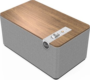 Boxă wireless Klipsch The Three Plus din lemn de nuc, formă dreptunghiulară cu colțuri rotunjite, grilă gri