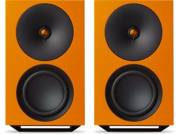 Coppia di diffusori Cambridge Audio L/R X arancioni, visti frontalmente, con altoparlanti neri e basi nere