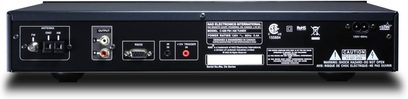 Sintonizzatore NAD C426 nero, vista frontale. Connettori, pulsanti e display LCD. Loghi "NAD" e "RS232"