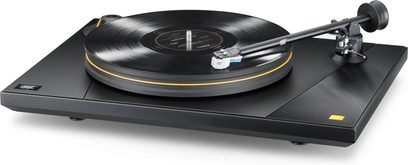 Tocadiscos MoFi Electronics UltraDeck + M negra, plato plateado con ribete naranja y brazo a la derecha