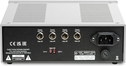 Ekstern strømforsyning Pro-Ject Power Box RS2 SOURCES sølvfarget, bakvisning med fire 20 V-utganger og strømkontakt