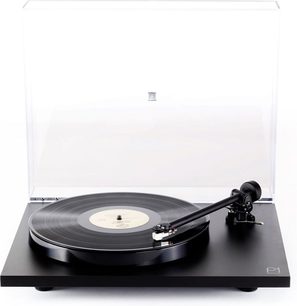 Giradischi hi-fi Rega Planar 1 nero opaco con piatto circolare, braccio di lettura dritto, coperchio trasparente sollevato, vista frontale