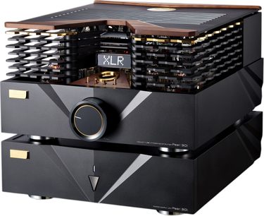 Integrierter Stereo-Hi-Fi-Verstärker Cayin Pearl 30I aus mattschwarzem Aluminium mit doppeltem, gestapeltem Gehäuse, rundem, goldumrandetem Lautstärkeregler, zentralem LED-Display „XLR“, seitlichen Lamellengittern mit sichtbaren Röhren, gerilltem Holzdeckel, Frontansicht im Dreiviertelprofil