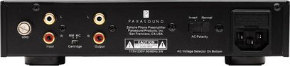 Phono předzesilovač Parasound Zphono černý, zadní panel, RCA vstupní/výstupní konektory, volič napětí, přepínač inverze polarity