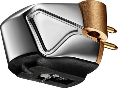 Přenoska Audio Technica AT-ART20 v chromovaném a zlatém kovovém provedení, detailní boční záběr s viditelným hrotem přenosky