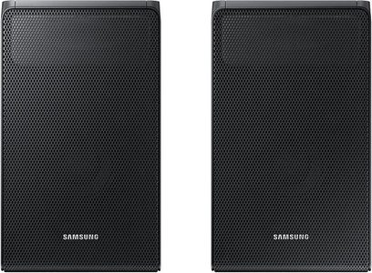 To sorte, rektangulære Samsung HW-K950 højttalere i perforeret metal, set forfra, placeret ved siden af hinanden
