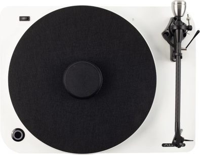 Witte Auris Audio Mystik-platenspeler, bovenaanzicht, met zwart plateau en zwarte toonarm